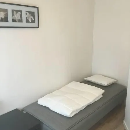 Apartmán Budget 103 *